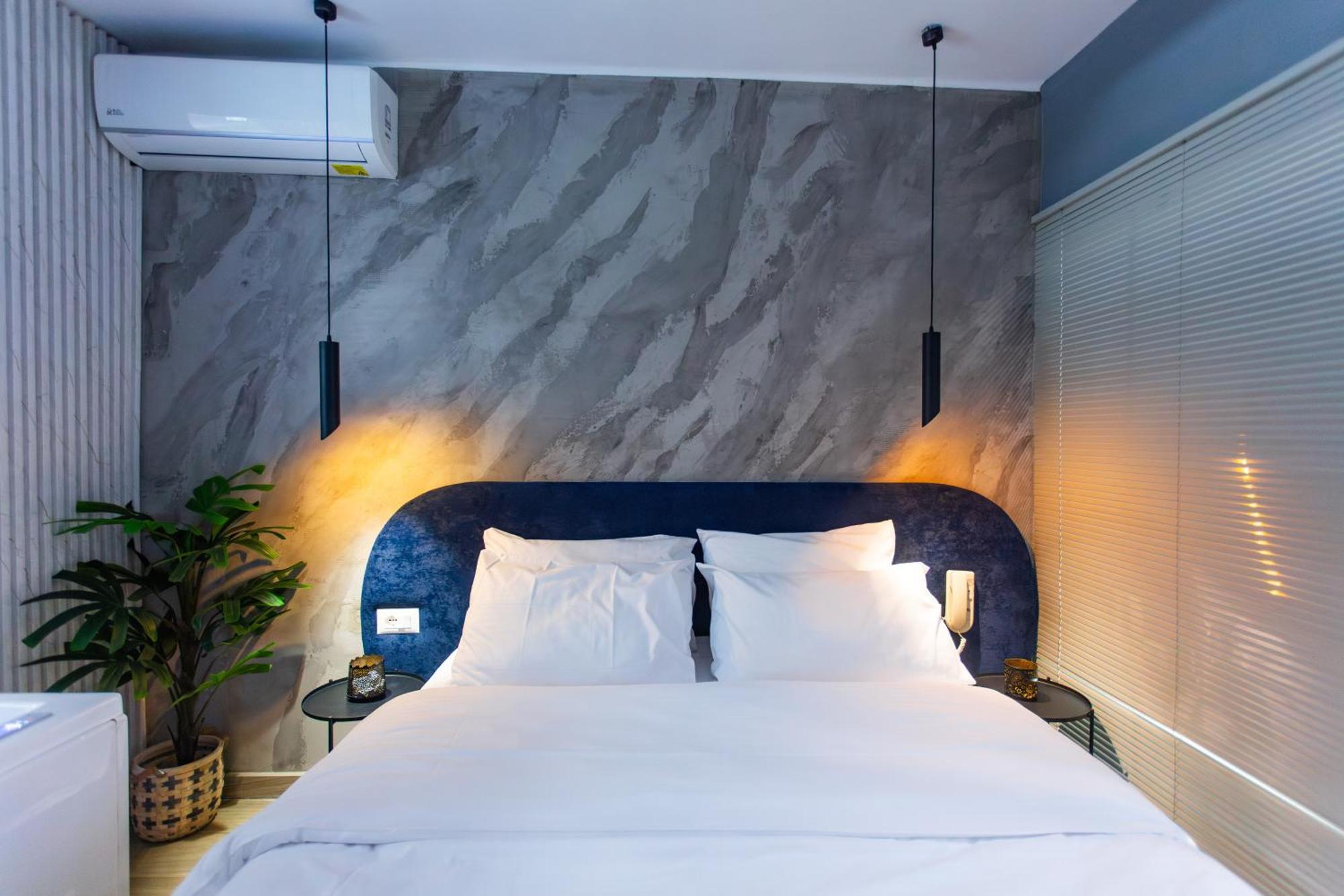 The Bubbles - Jacuzzi Hotel Tirana Exterior photo
